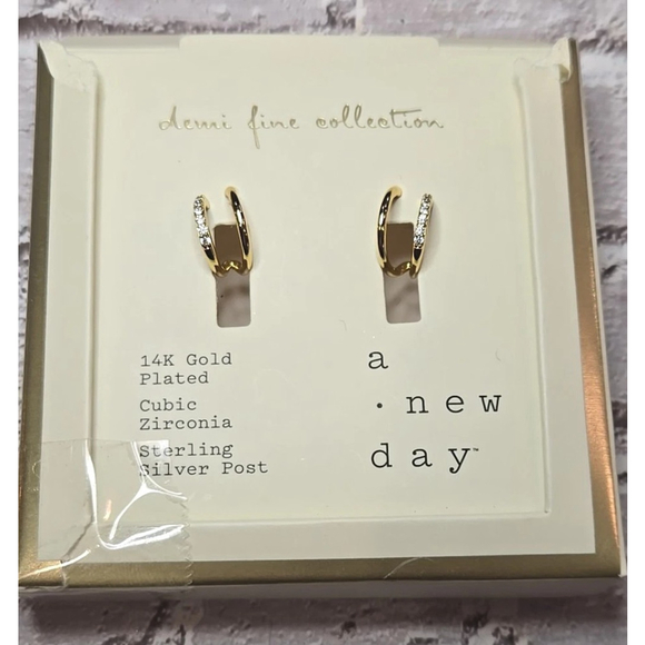 A New Day Double Hoop Earrings 14K Gold Plated Cubic Zirconia NIP (110) - Picture 1 of 2